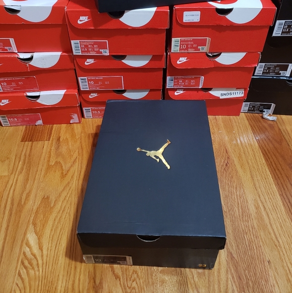 NIKE AIR JORDAN MARS 270. Size-10. - Picture 11 of 11